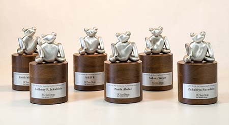 bearl award statues